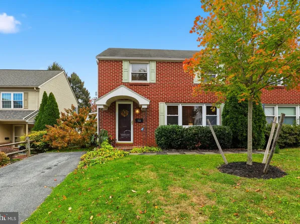 1521 Queen Ln, Lancaster, PA 17601