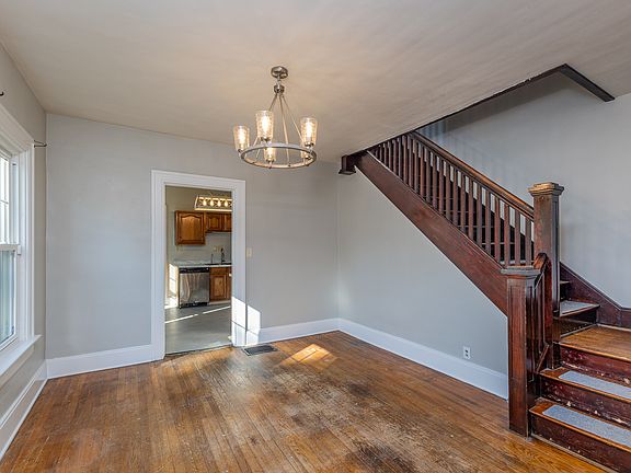 4th image of 1925 Shroyer Rd