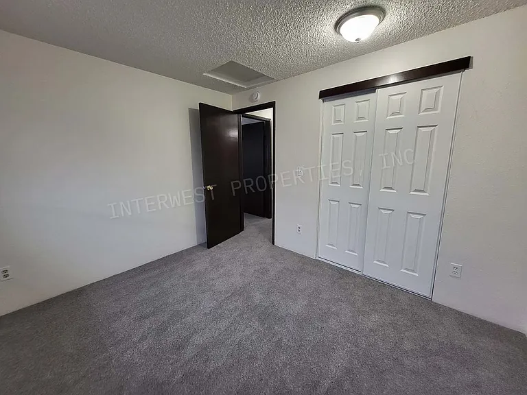 4440-4450 SE 26th Ave — Photo 9