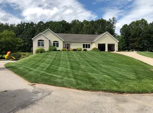 704 Crawford St, Ionia, MI 48846