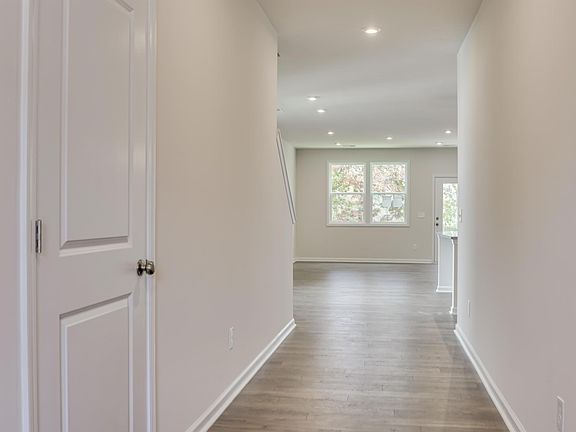 2nd image of 305 Welbeck Rd