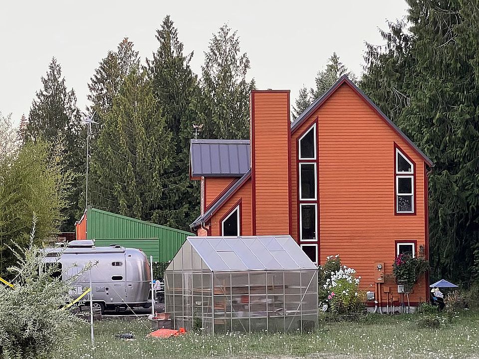1st image of 7923 NE 154th Cir