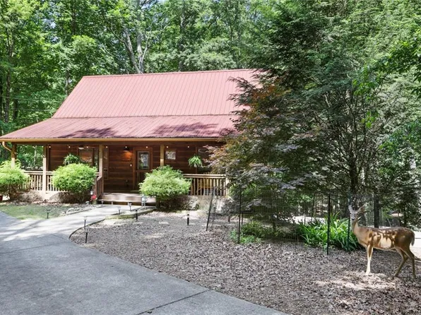 2150 Newport Dr, Ellijay, GA 30540