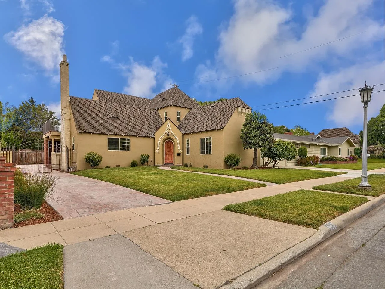 56 Santa Lucia Ave photo 1