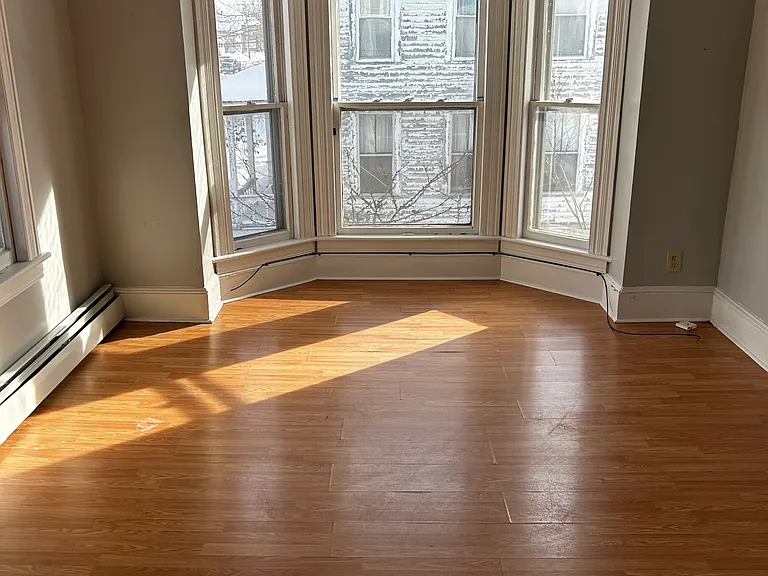 91 Riverside Ave — Photo 7