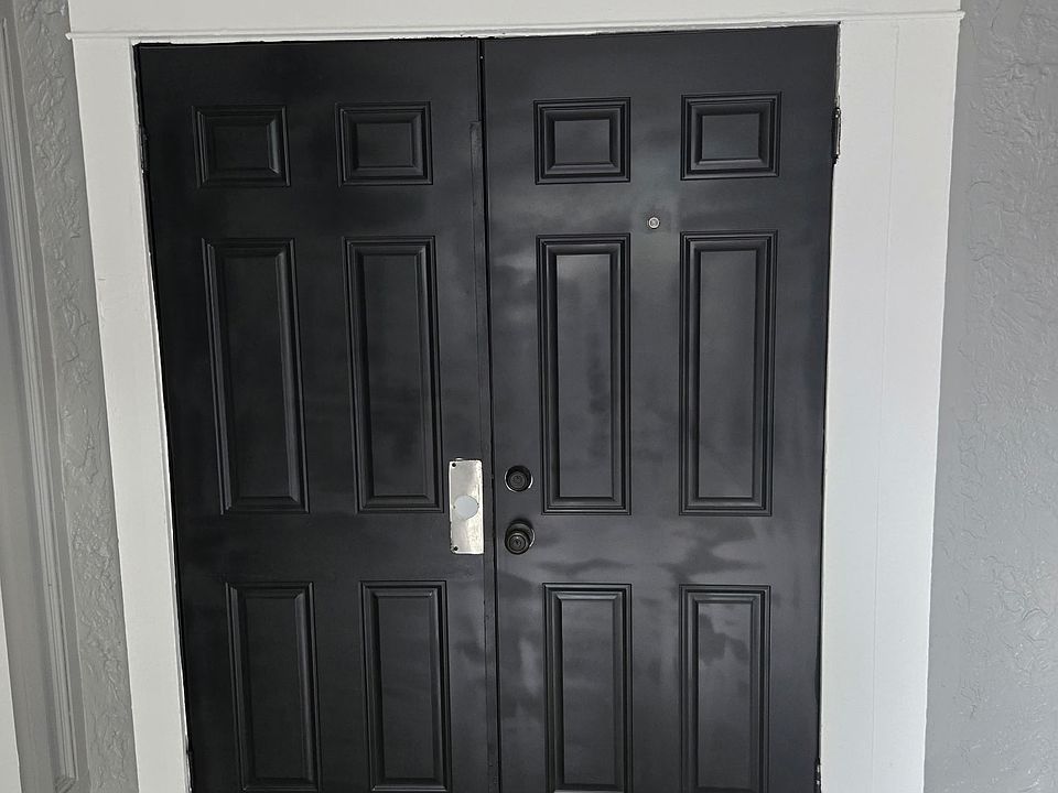 1st image of 550 Magnolia Ave APT 1