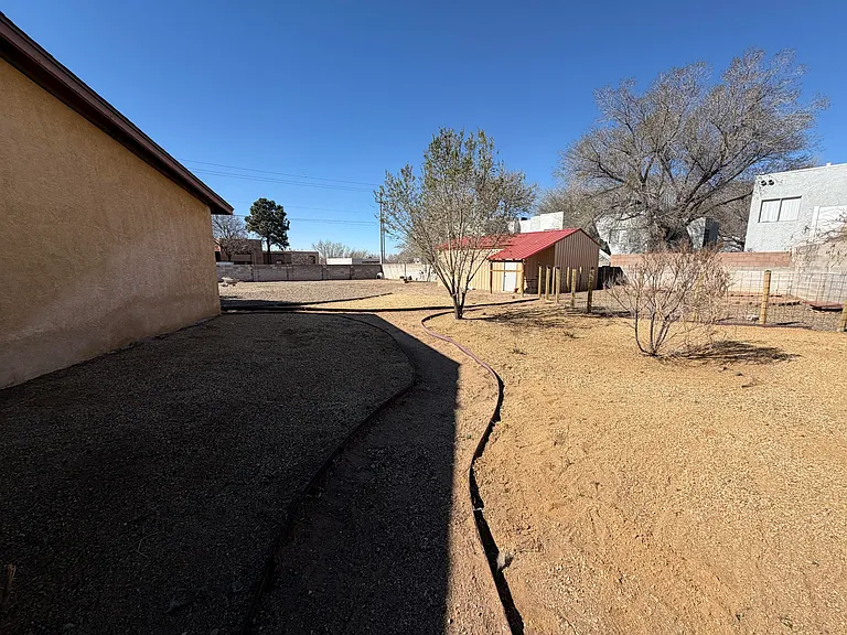6500 Martin Ct NE — Photo 37