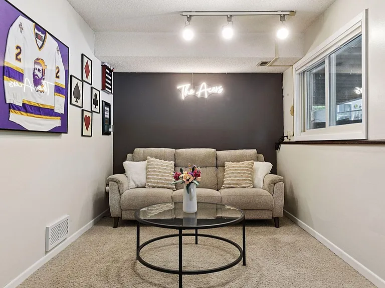 1042 Pontiac Ln #1042 — Photo 11