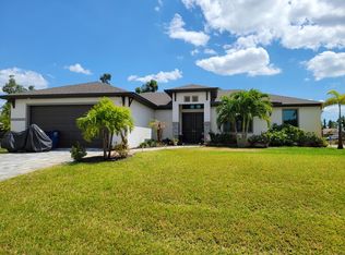 8000 Cypress Dr N, Fort Myers, FL 33967