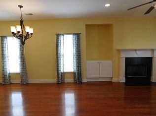 2165 Gold Valley Dr, Murfreesboro, TN 37130