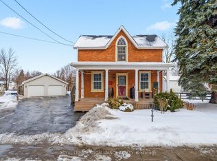 16 Benjamin St, Belleville, ON K8P 1P7