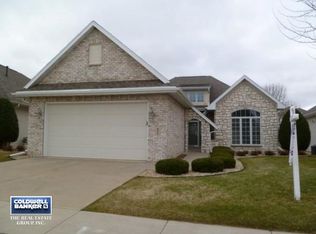 831 E Pondview Ct, Appleton, WI 54913