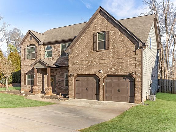 2nd image of 101 Harvest Brook Way