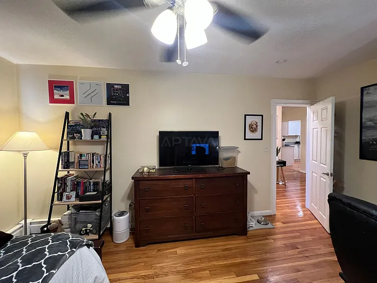 41 Cross St — Photo 8