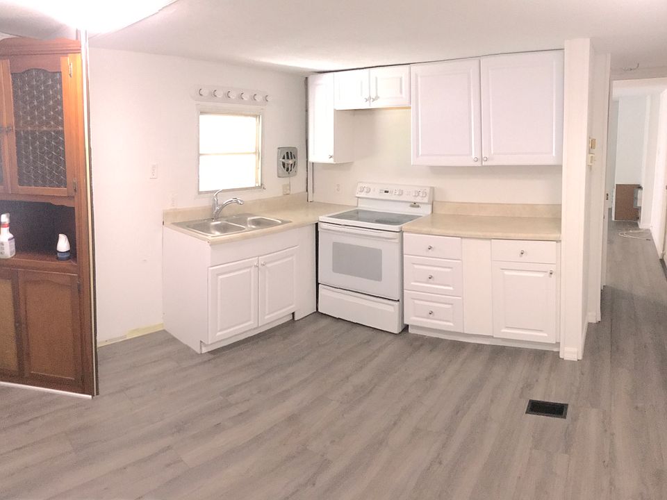 1st image of 4390 Mailbox Ave