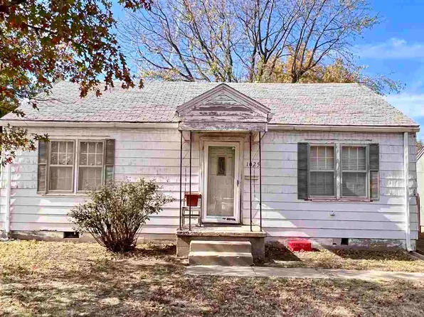 1025 S 2nd St, Blackwell, OK 74631