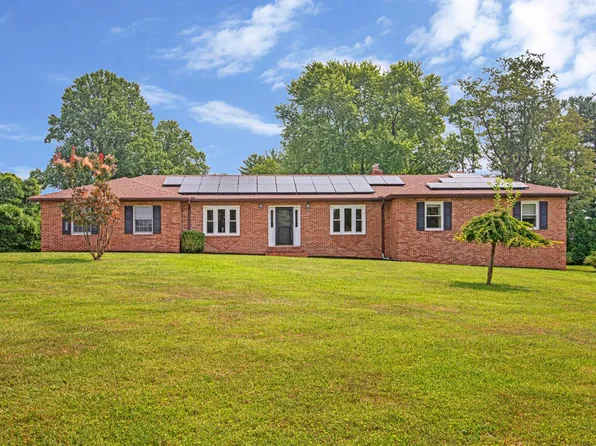 821 W Padonia Rd, Cockeysville, MD 21030