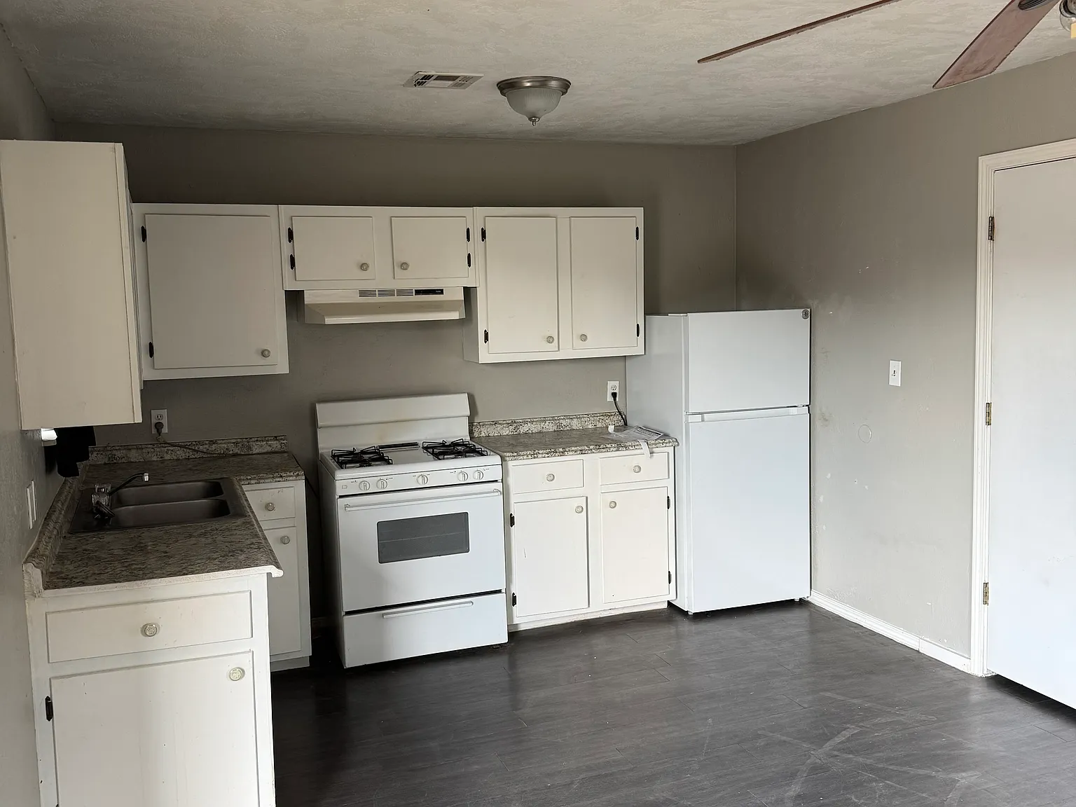 1 bed, $750 — Photo 2