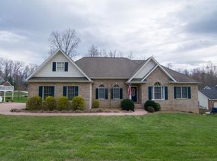 150 Polo Dr, Blountville, TN 37617