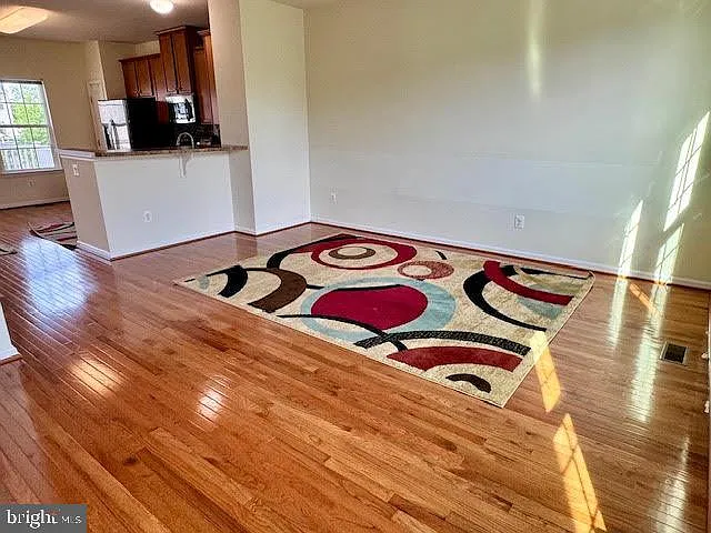 45949 Grammercy Ter — Photo 17
