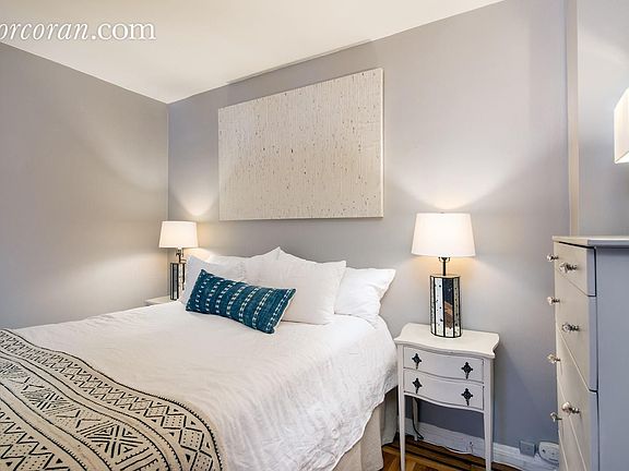 2nd image of 160 7th Ave #1206