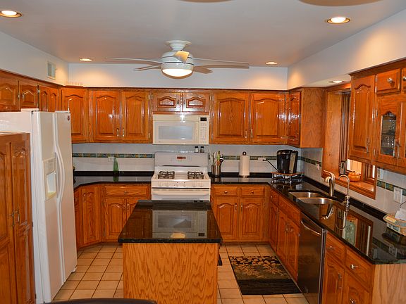 2nd image of 11503 135th St