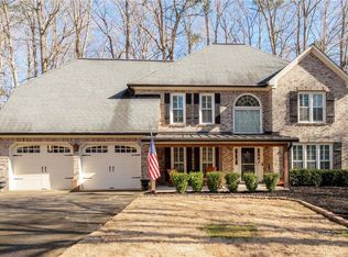 692 Braidwood Ter NW, Acworth, GA 30101
