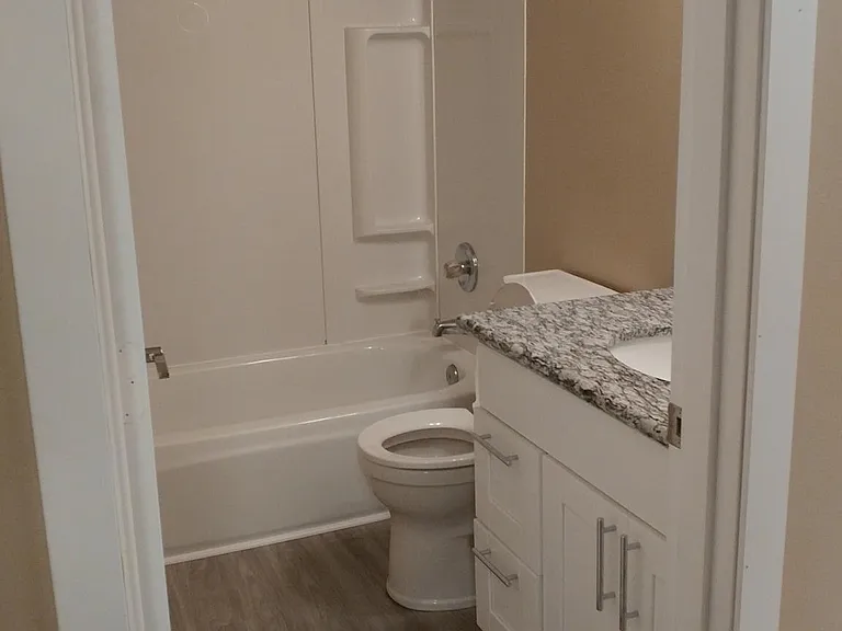 14024 Midvale Ave N #301 — Photo 6
