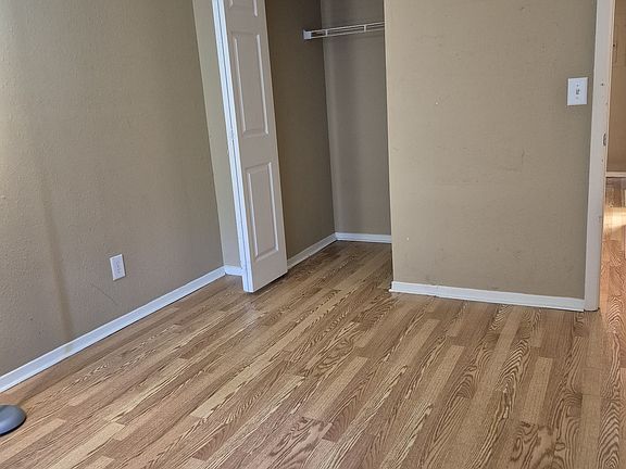 5th image of 313 Seasons Pkwy