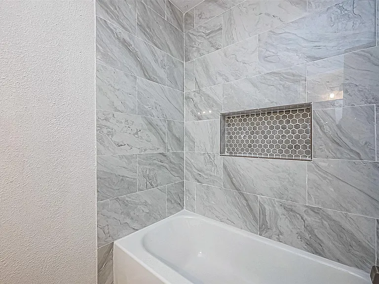 4907 Fox Hollow Blvd — Photo 9