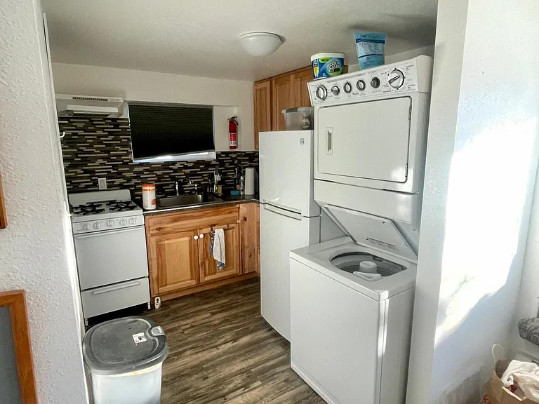 3350 E 40th Ave #3 — Photo 1