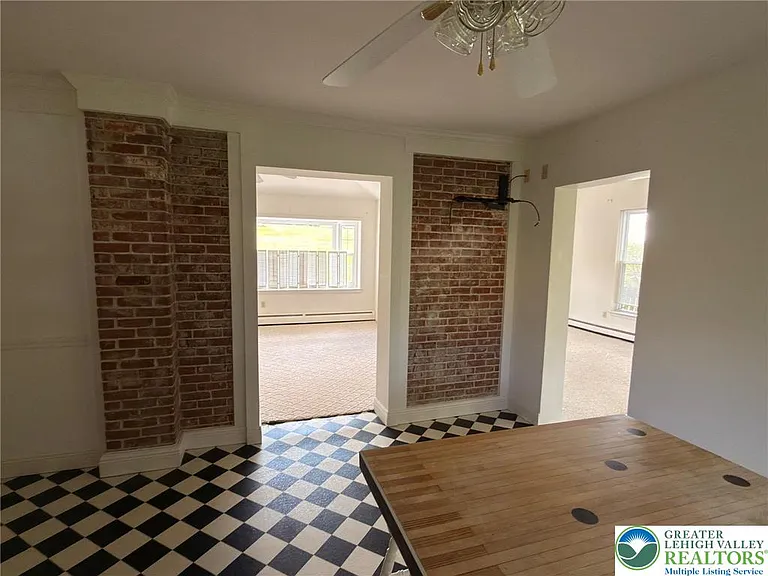 9751 Newtown Rd #B — Photo 9