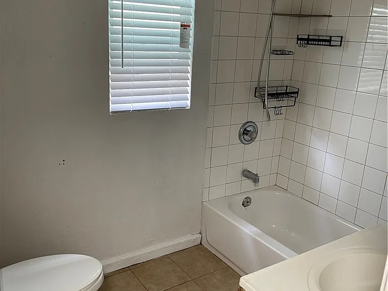 4605 Arlington Ave #1/2 — Photo 7