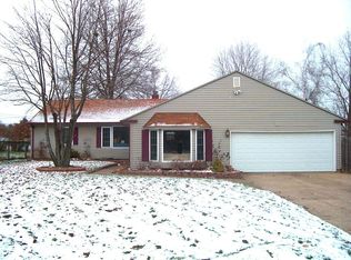 18674 Whitney Rd, Strongsville, OH 44136
