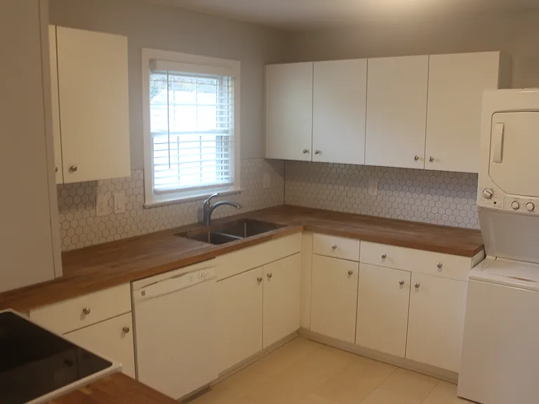 2332 Albright Dr — Photo 6