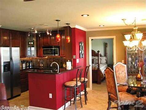 KITCHEN AND BREAKFAST ROOM