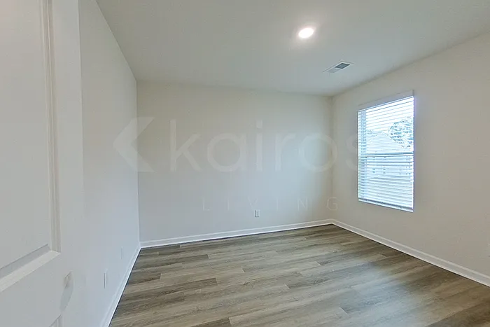 123 Overstreet Way — Photo 14