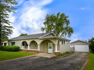 433 Poygan Rd, Omro, WI 54963