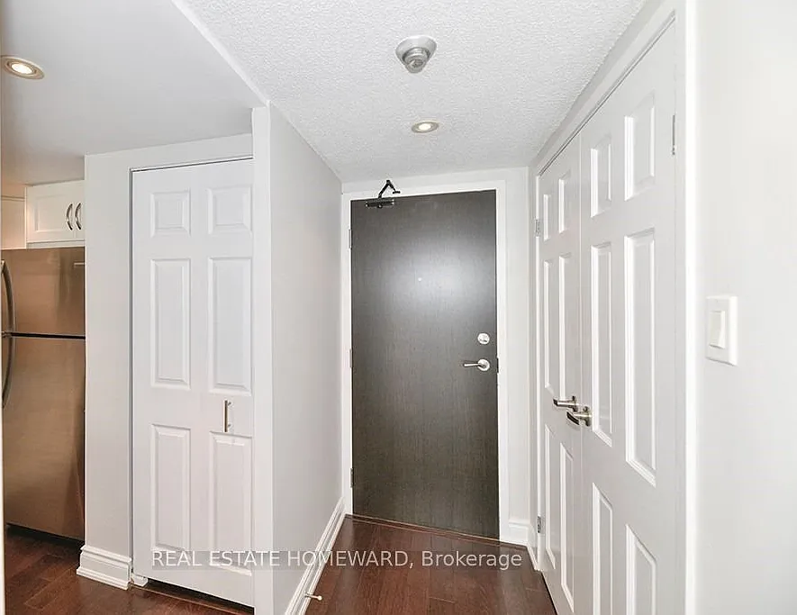 L'Esprit Condominiums on Maitland — Photo 3
