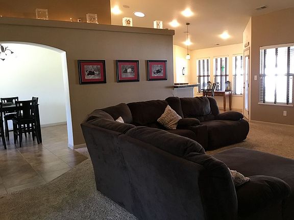 4th image of 877 Darcy Jo Ln