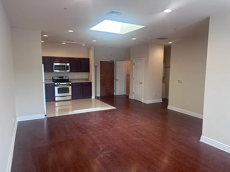 45 Emerson Plz E #2 — Photo 8