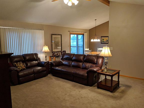 5th image of 2871 E Center Dr