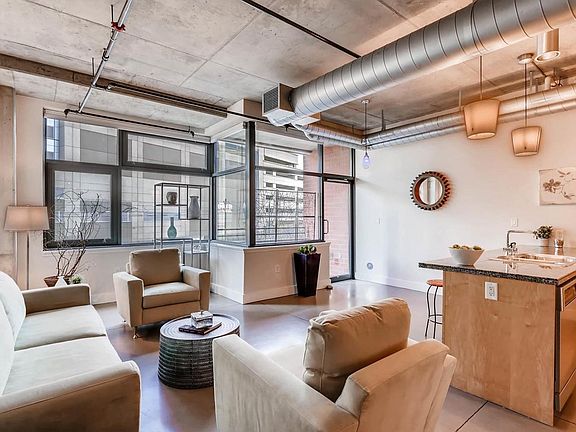 3rd image of 2100 16th St Unit 209
