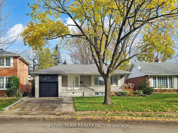 37 Markland Dr, Toronto, ON M9C 1M9