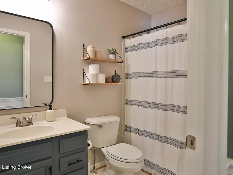 11900 Anoka Ct — Photo 16