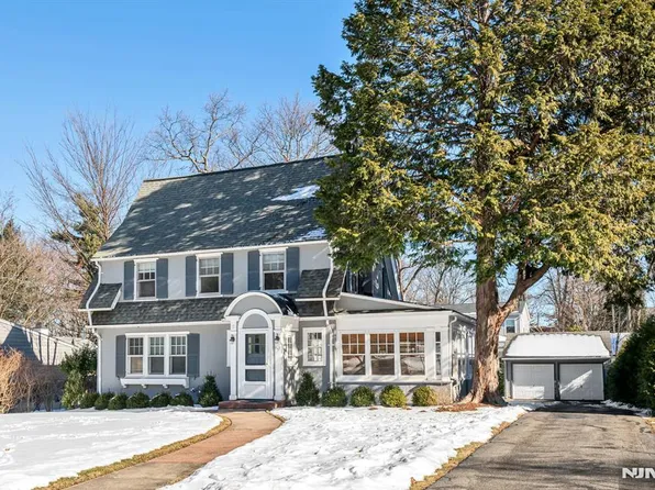 757 Hillcrest Rd, Ridgewood, NJ 07450