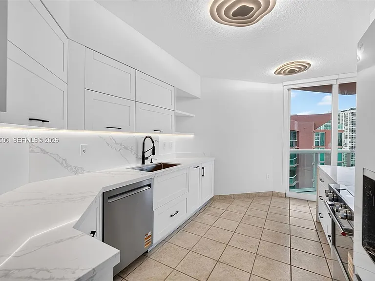 3370 Hidden Bay Dr #2107 — Photo 22