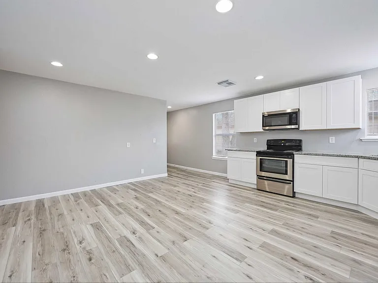 1728 Connorvale Rd #B — Photo 26