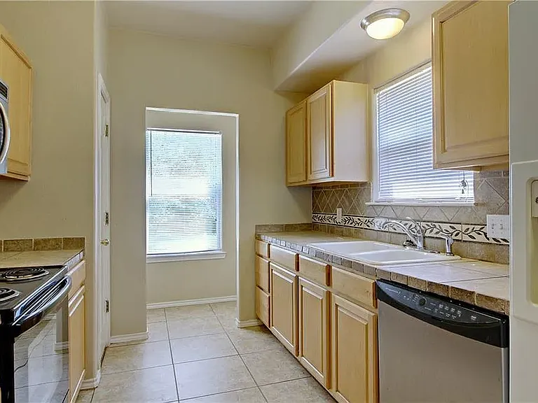 1104 Canyon Edge Dr #B — Photo 15