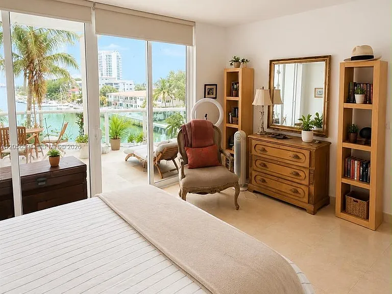 7918 Harbor Island Dr #310 — Photo 13